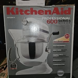 KitchenAid Pro 600 Stand Mixer- Meringue colour